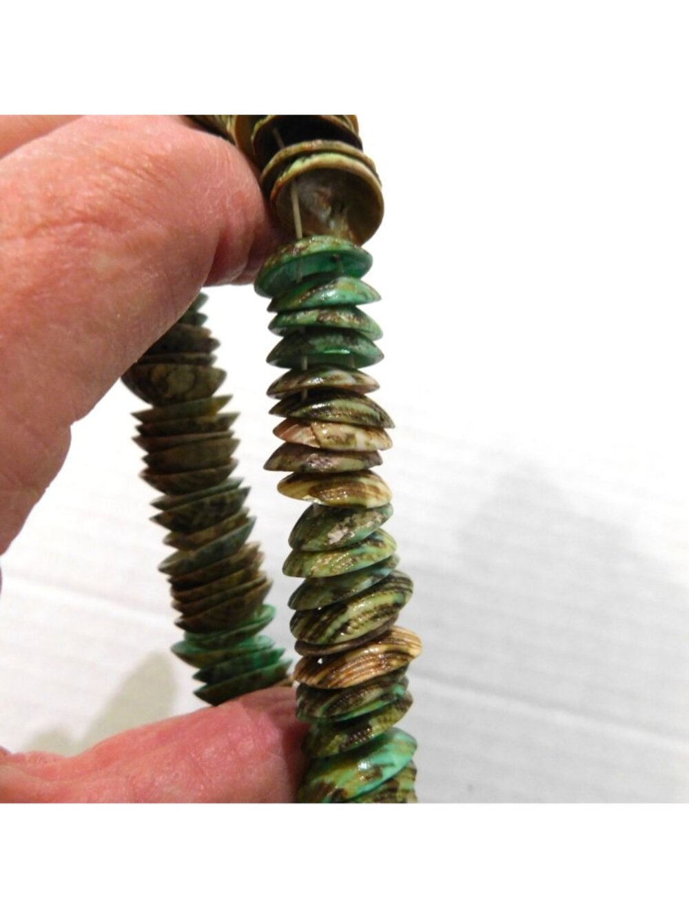 Vintage Stacked Shells Bracelet Green Brown 3/4 Inch Stretch Fits Most Wrists - Picture 2 of 6
